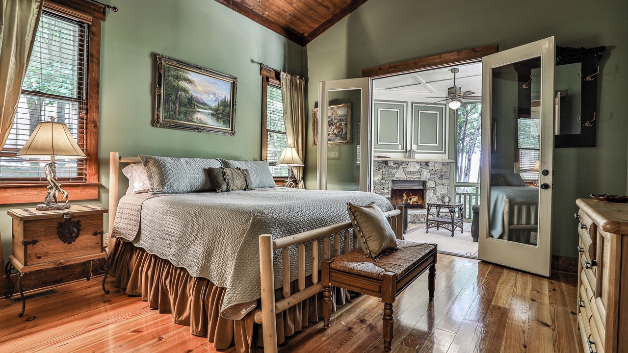 Photo of Others in Big Canoe