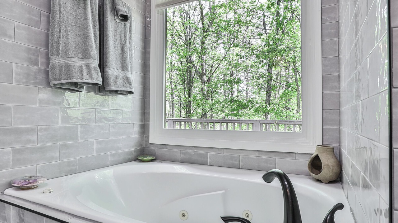 Photo of Bathroom in Big Canoe