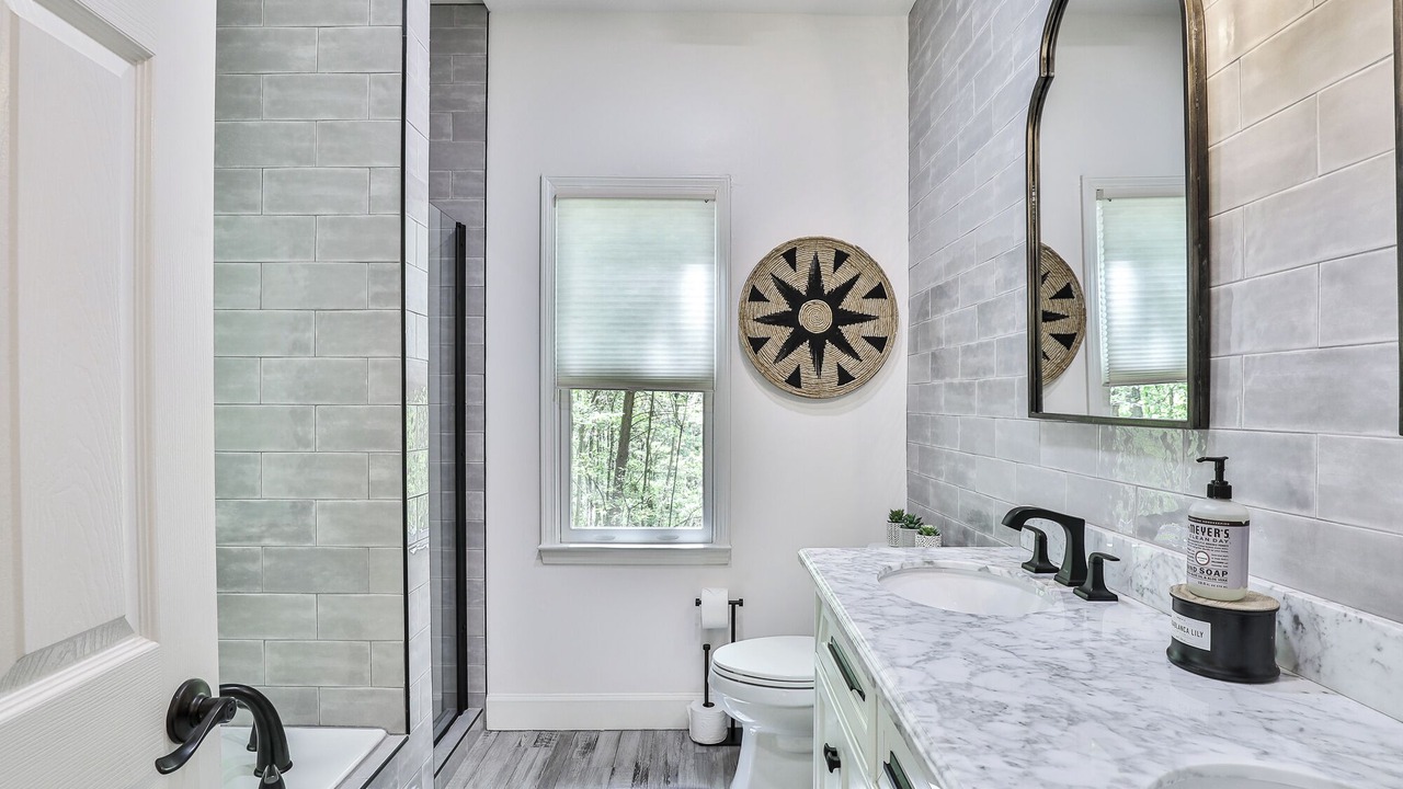 Photo of Bathroom in Big Canoe