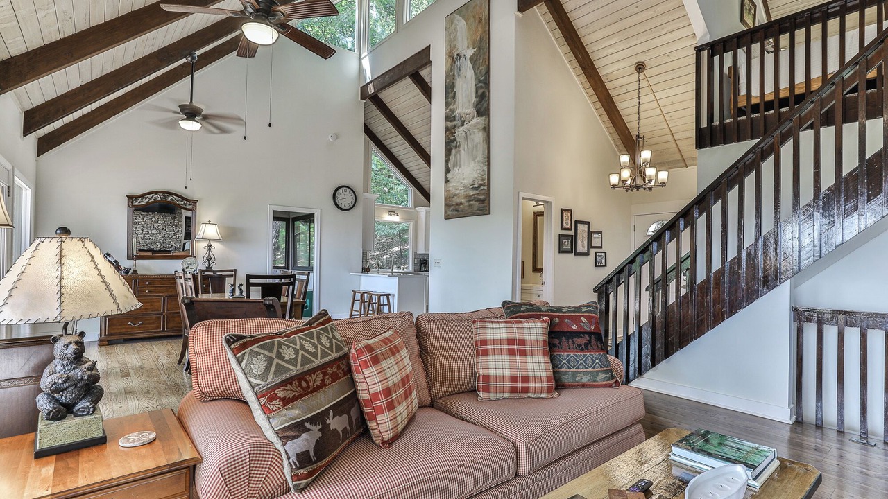 Photo of Bedroom in Big Canoe