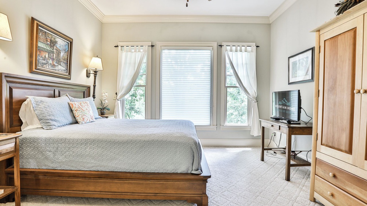 Photo of Others in Big Canoe