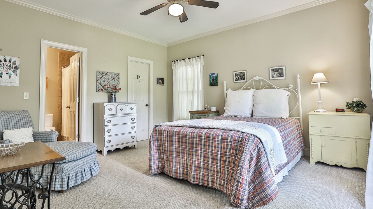 Photo of Others in Big Canoe