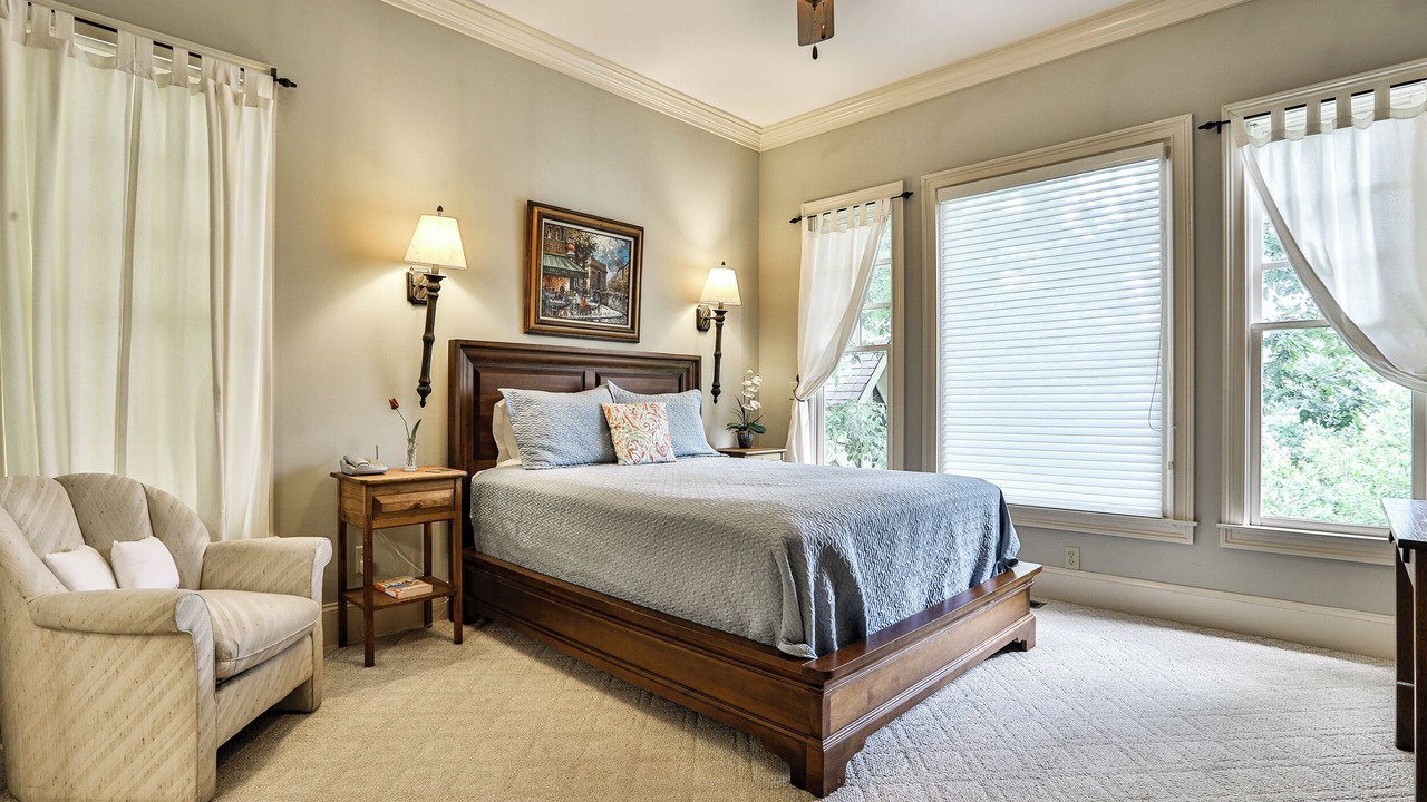 Photo of Others in Big Canoe