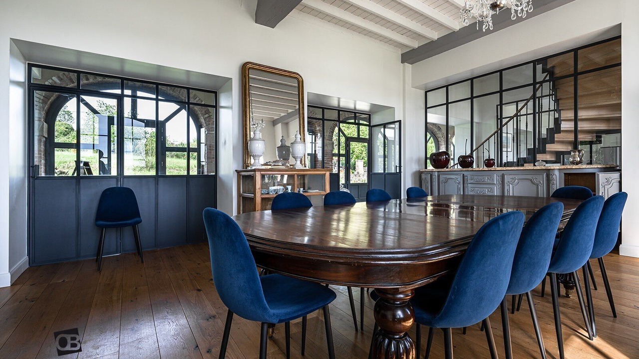 Photo of Others in Crach