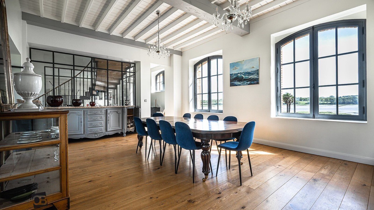 Photo of Others in Crach