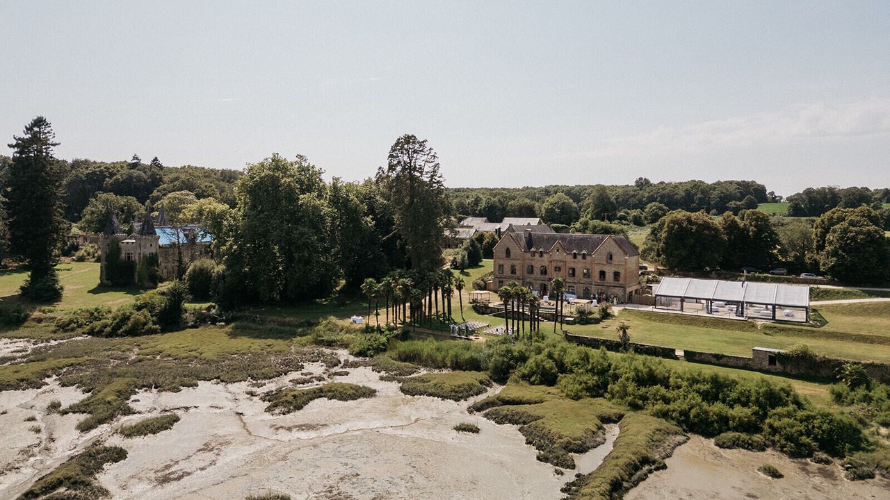 Photo of Others in Crach