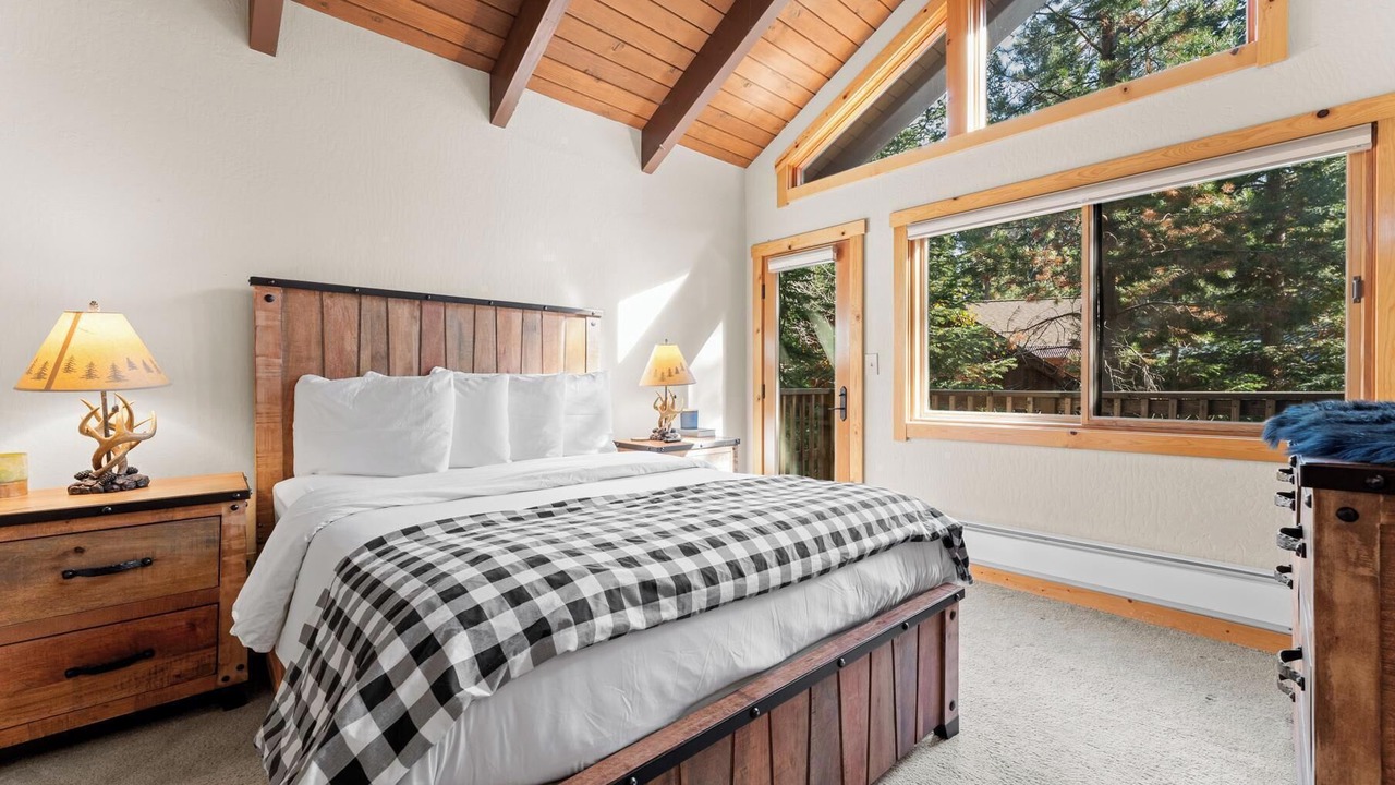Photo of Bedroom in Donner Lake Woods