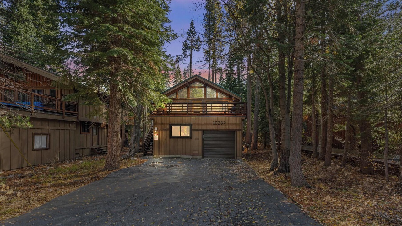 Photo of Outdoor in Donner Lake Woods