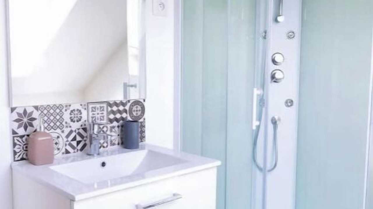 Photo of Bathroom in Saint-Quentin