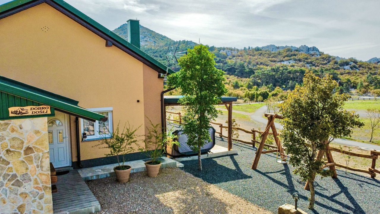 Photo of Outdoor in Karlobag