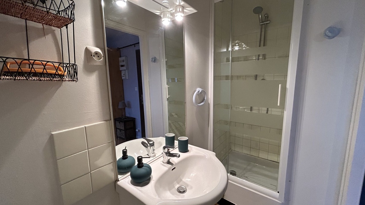 Photo of Bathroom in La Roche-Posay