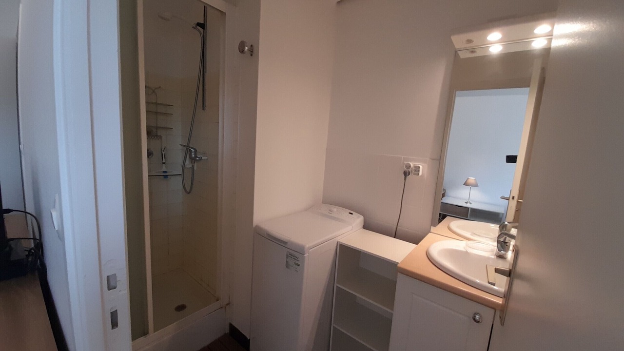 Photo of Bathroom in La Roche-Posay