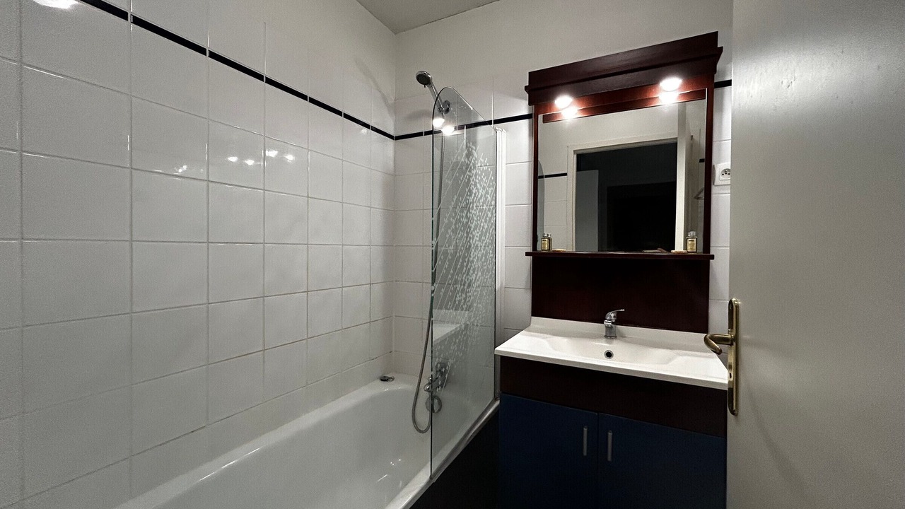 Photo of Bathroom in La Roche-Posay