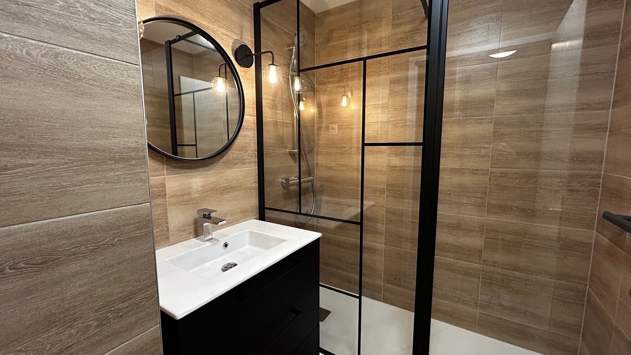 Photo of Bathroom in La Roche-Posay