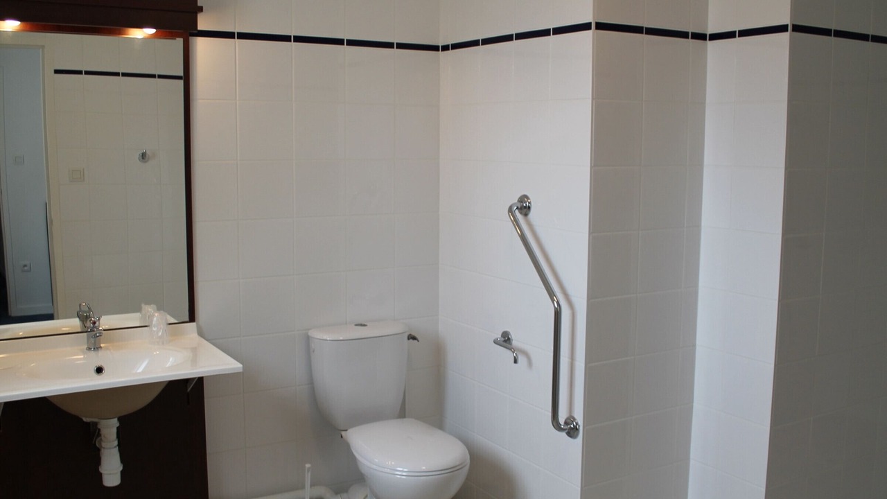Photo of Bathroom in La Roche-Posay