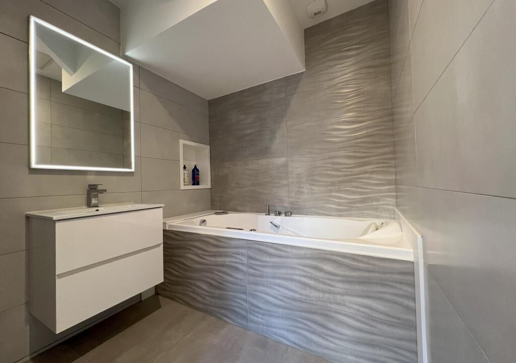 Photo of Bathroom in Beaulieu-Mangin