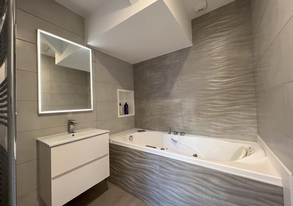 Photo of Bathroom in Beaulieu-Mangin