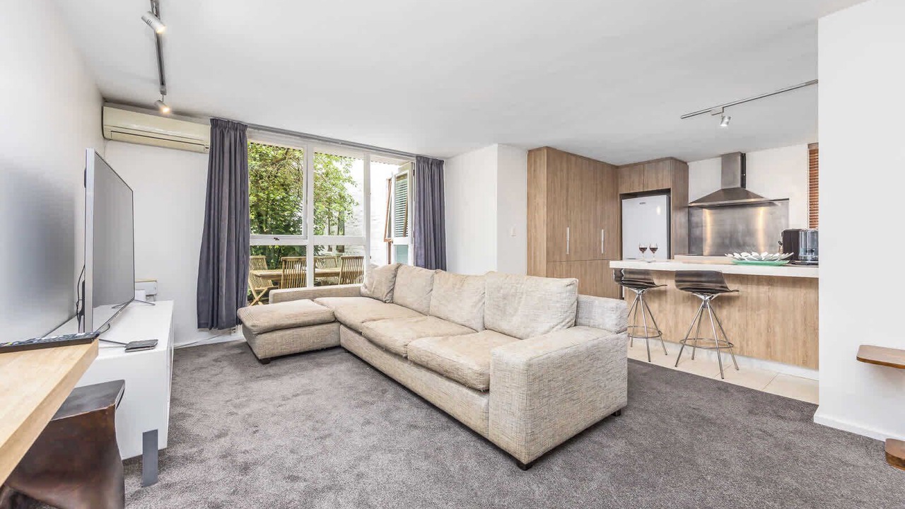 Photo of Others in Mount Eden