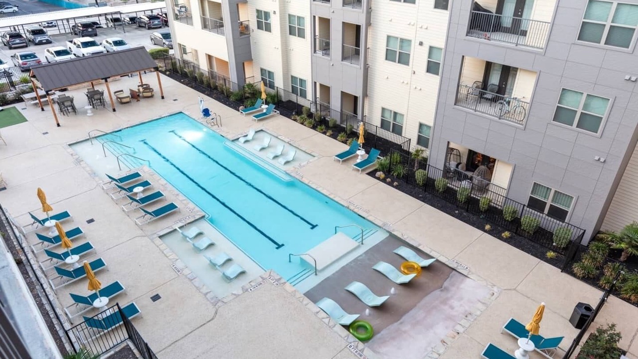 Photo of Patio Balcony in Medical Center District