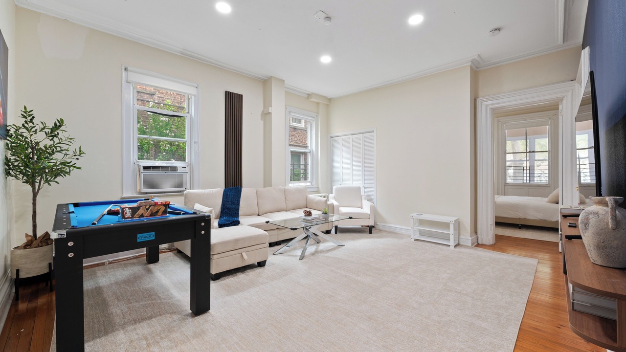 Photo of Livingroom in Jersey City