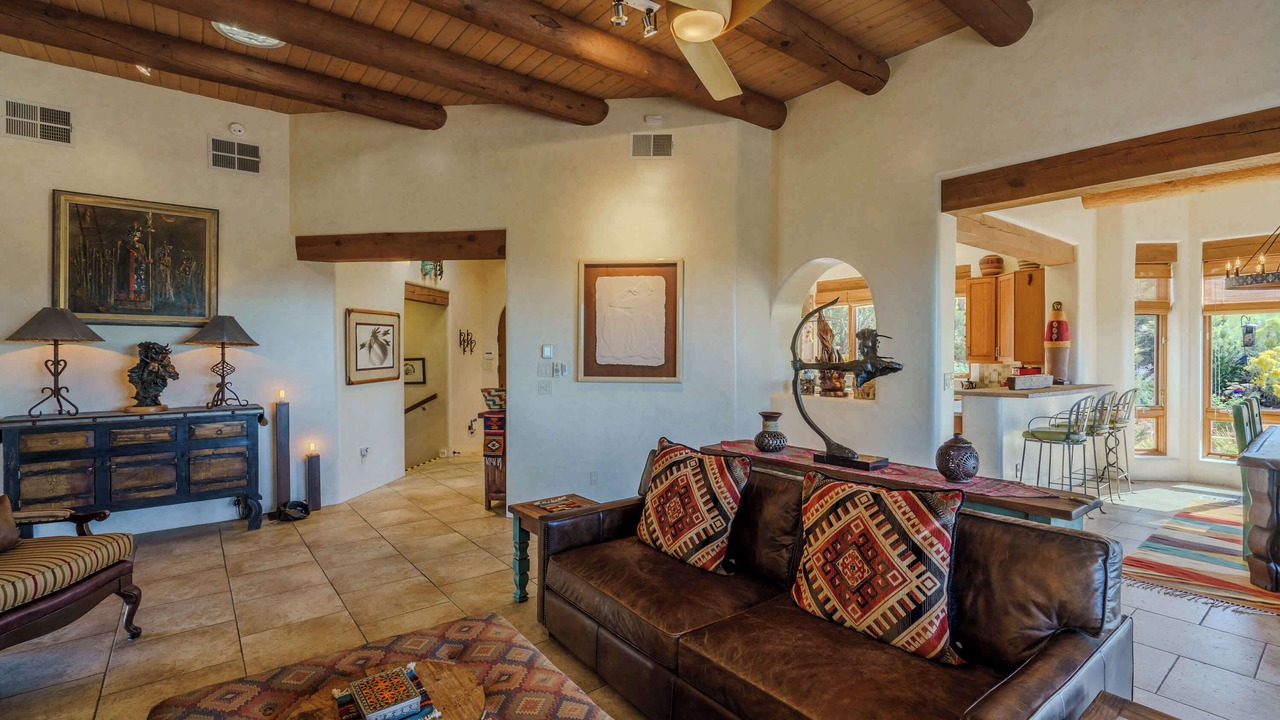 Photo of Livingroom in Santa Fe