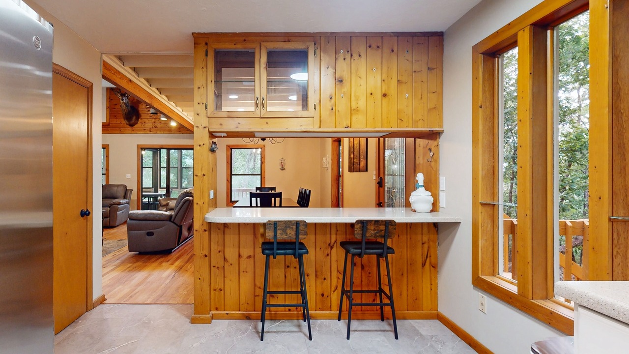 Photo of Others in Jasper