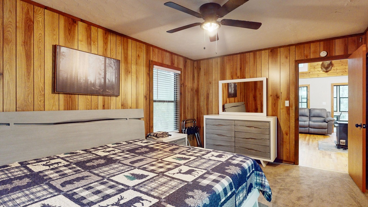 Photo of Bedroom in Jasper
