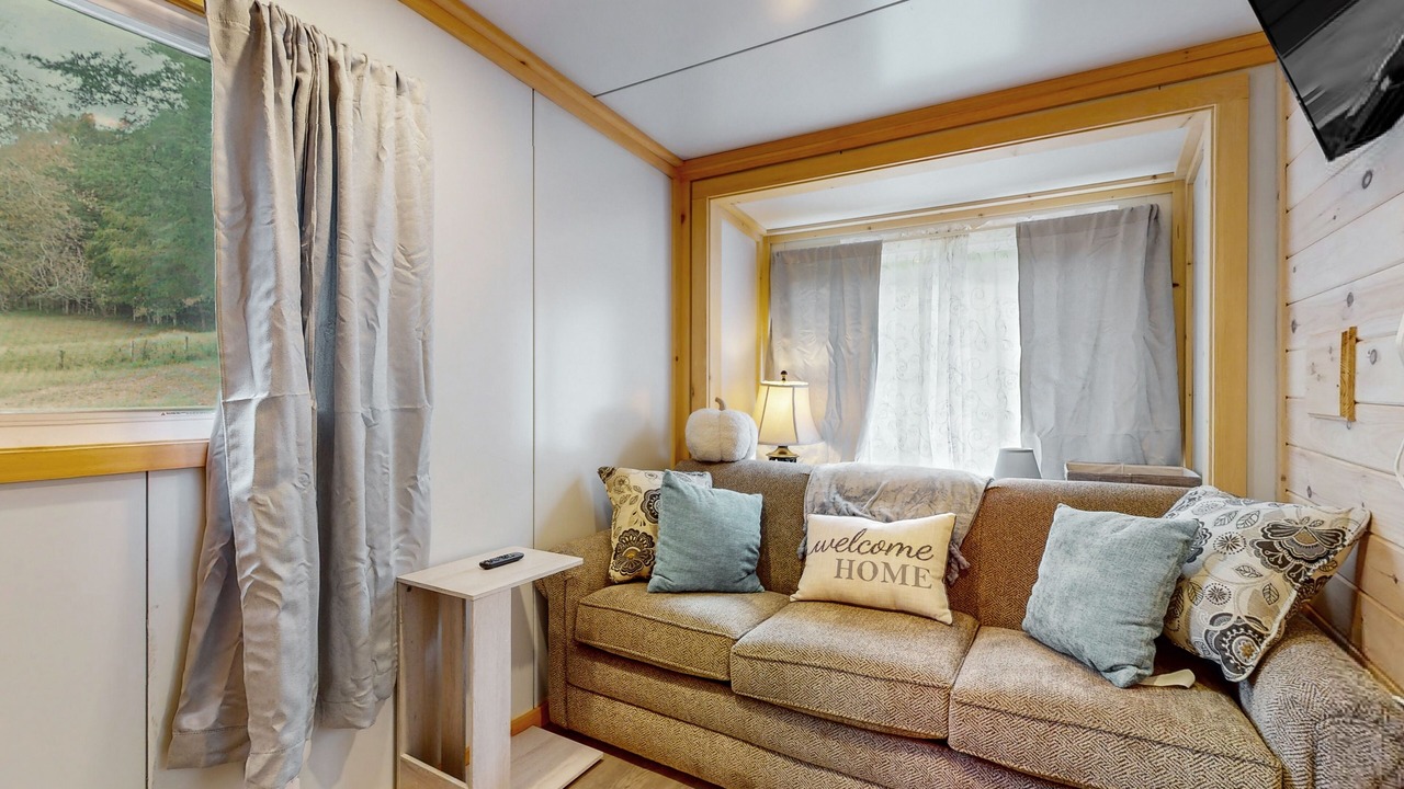 Photo of Livingroom in Maynardville