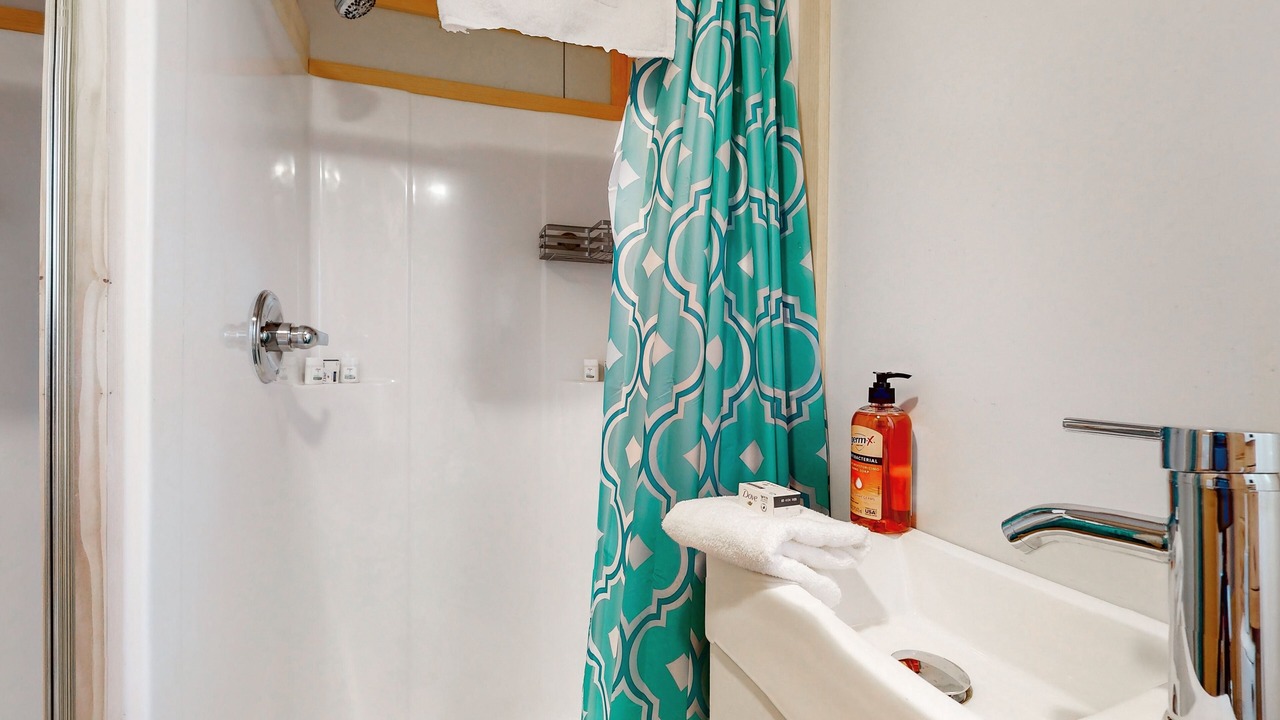 Photo of Bathroom in Maynardville