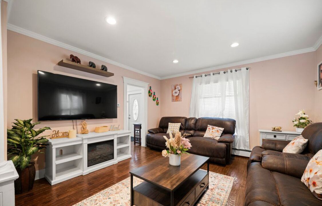 Photo of Livingroom in Danbury