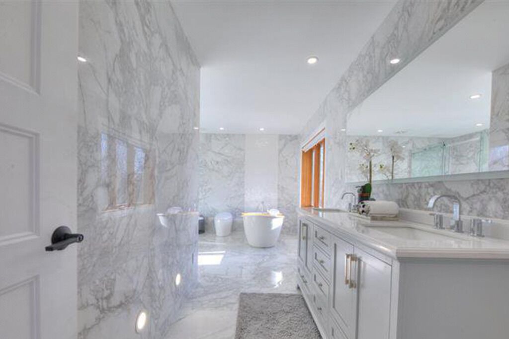 Photo of Bathroom in Bellefeuille