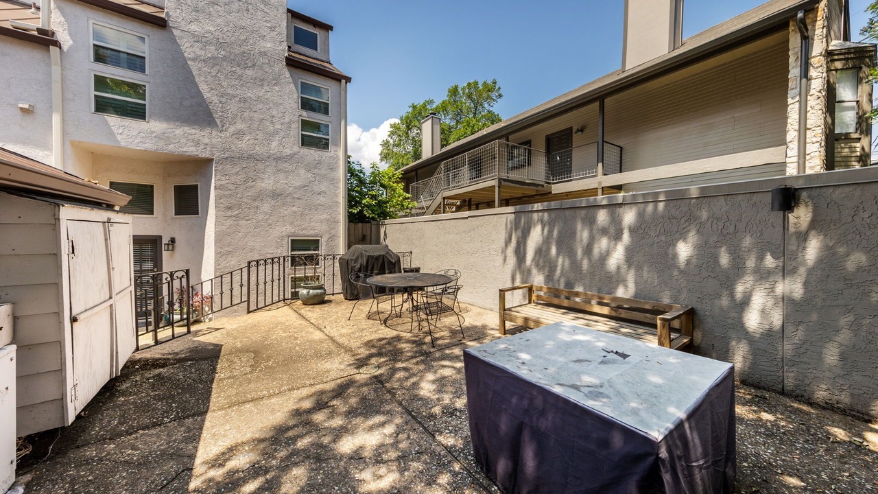 Photo of Outdoor in Old Enfield