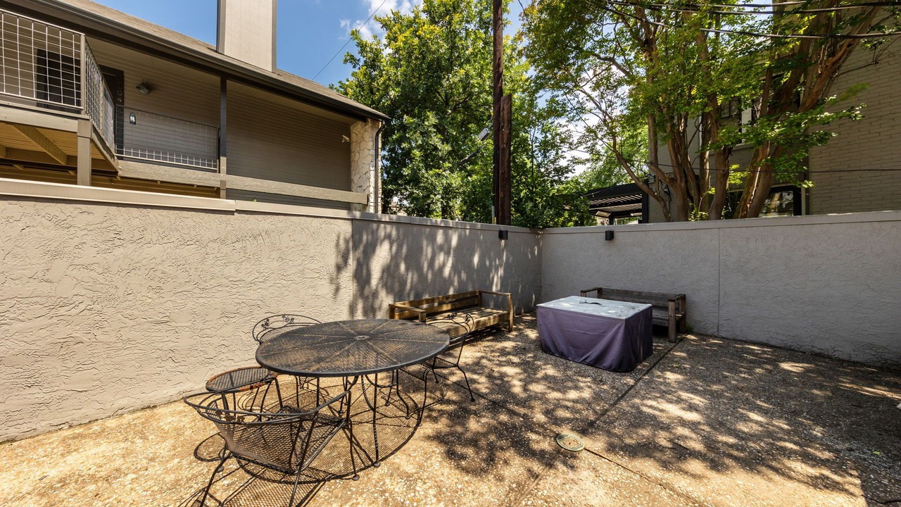 Photo of Outdoor in Old Enfield