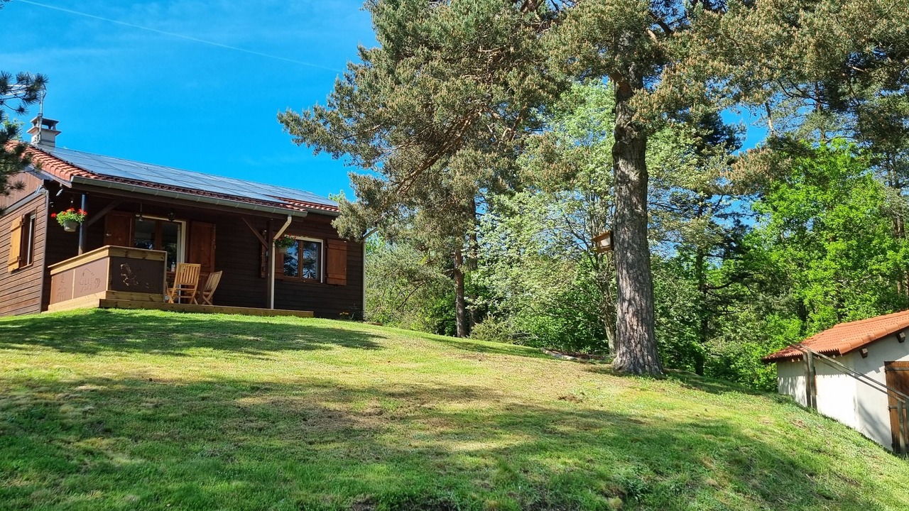 Photo of Outdoor in Saint-Victor-Malescours