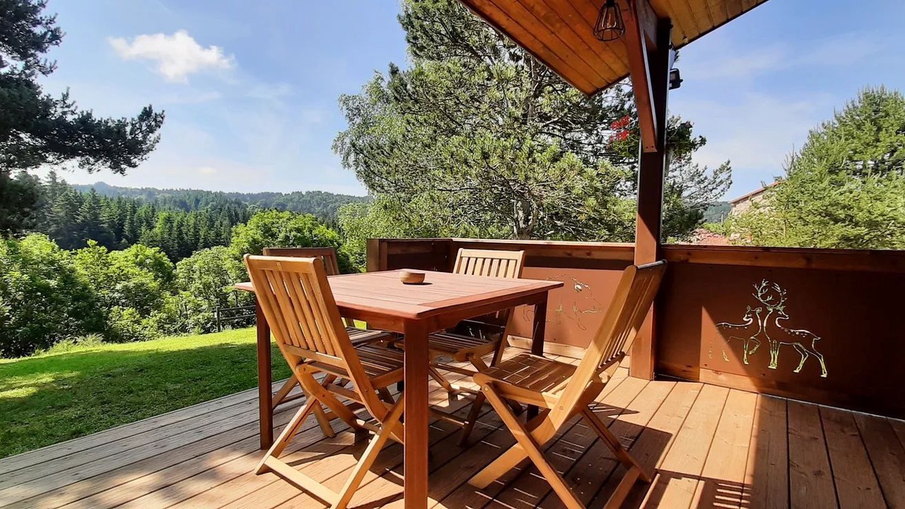Photo of Outdoor in Saint-Victor-Malescours