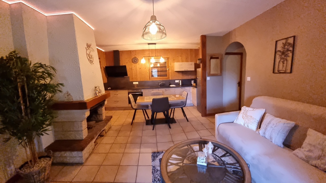 Photo of Livingroom in Saint-Victor-Malescours