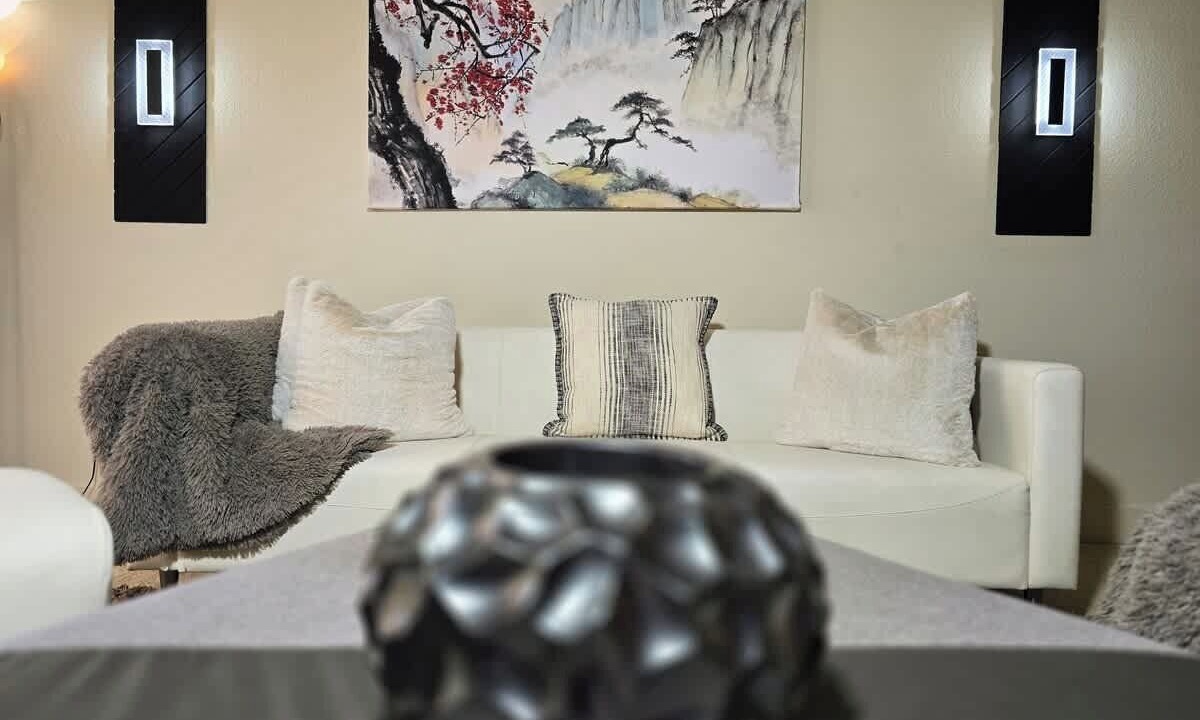 Photo of Livingroom in Uptown