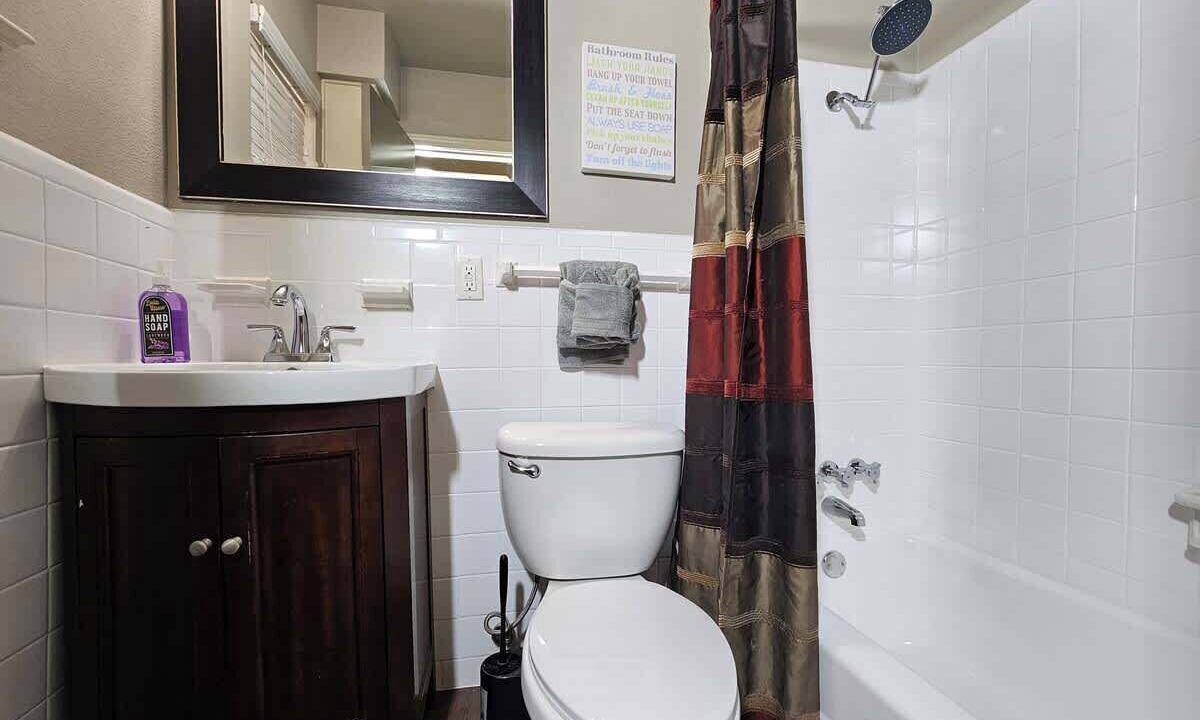 Photo of Bathroom in Uptown