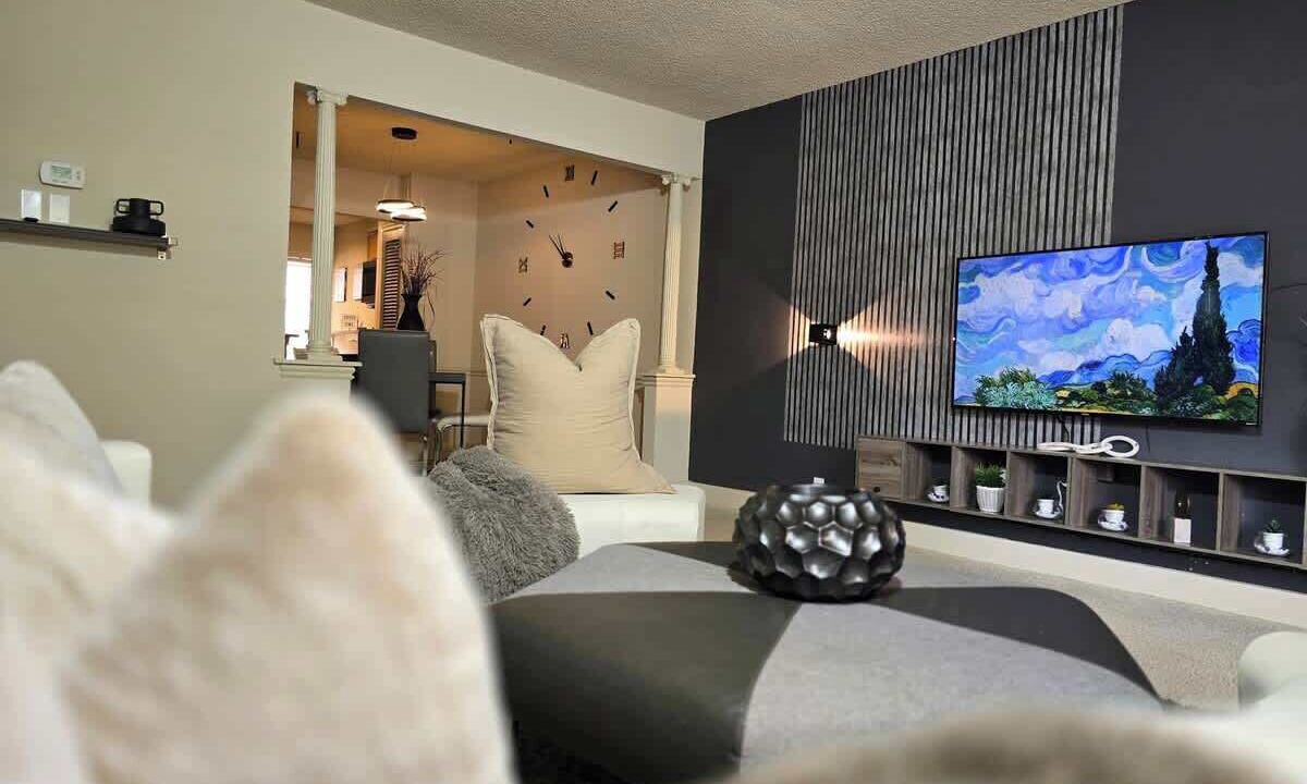 Photo of Livingroom in Uptown