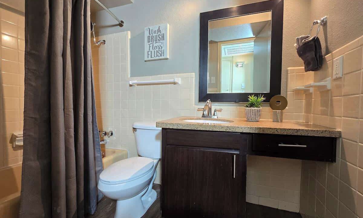 Photo of Bathroom in Uptown