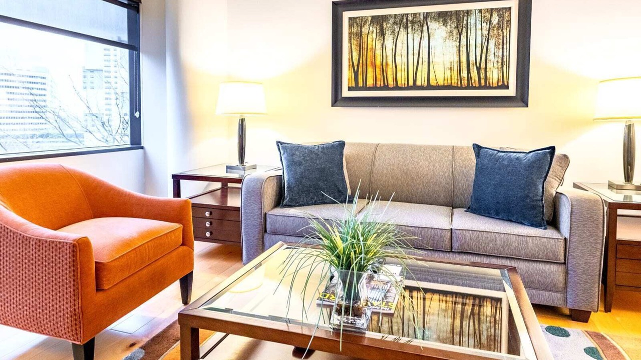 Photo of Livingroom in Downtown