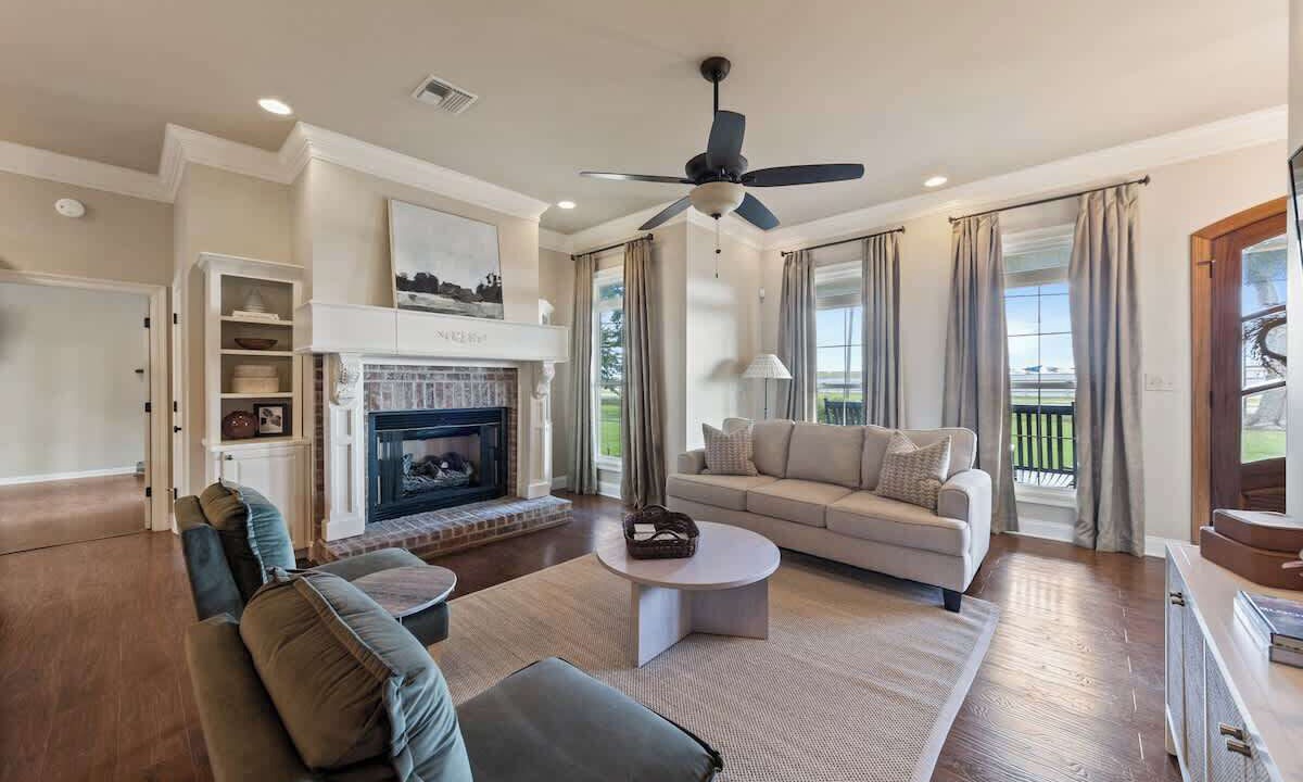 Photo of Livingroom in Youngsville