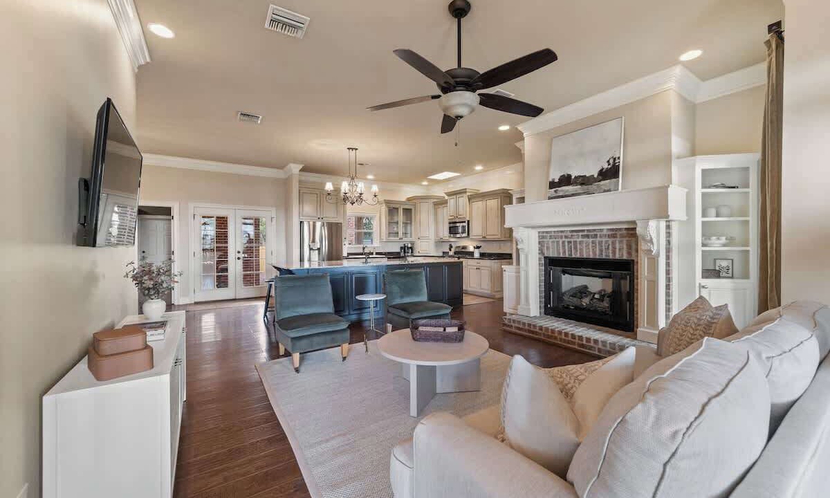 Photo of Livingroom in Youngsville