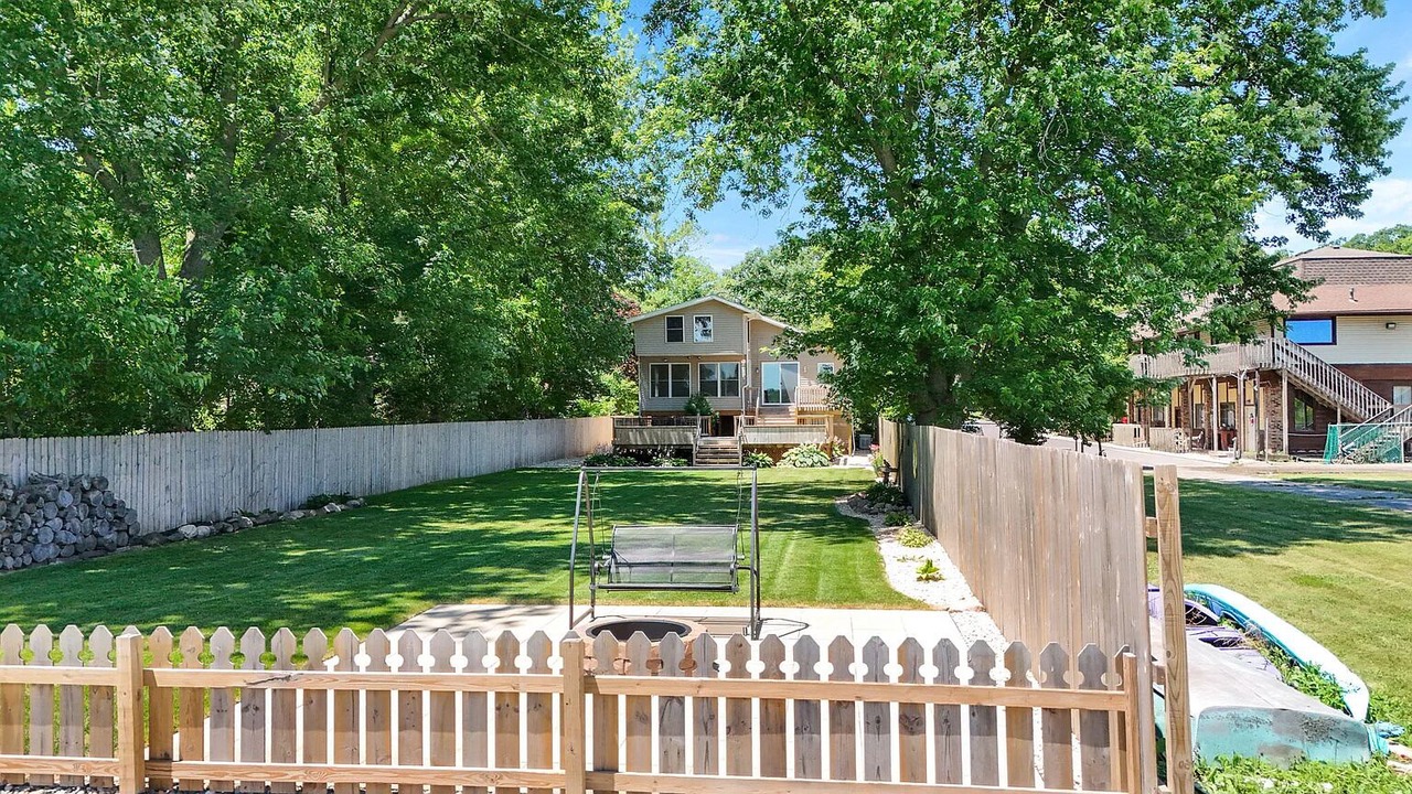 Photo of Outdoor in Cedar Lake