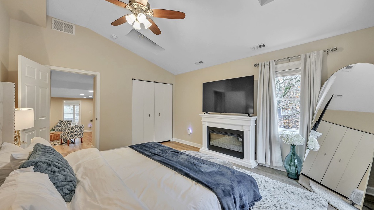 Photo of Bedroom in Cedar Lake