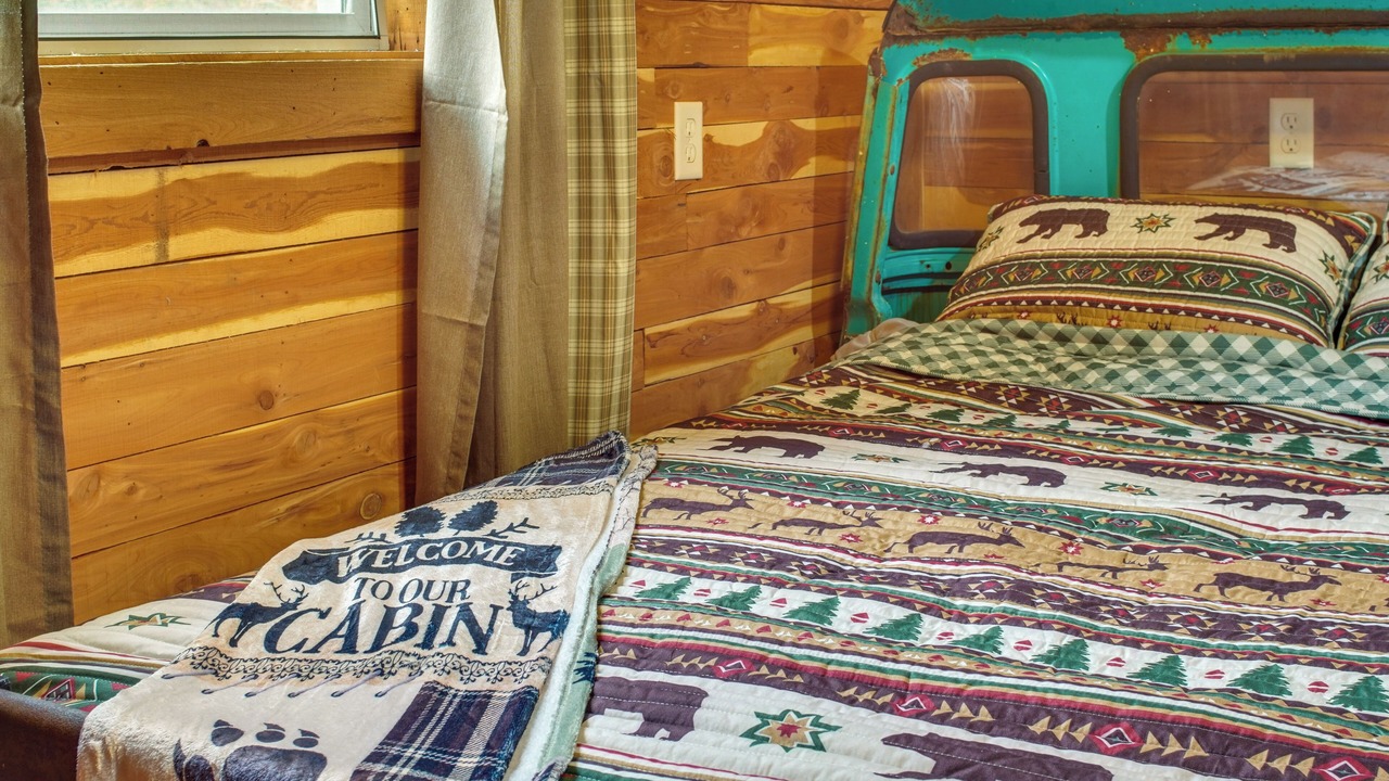 Photo of Bedroom in Ozark