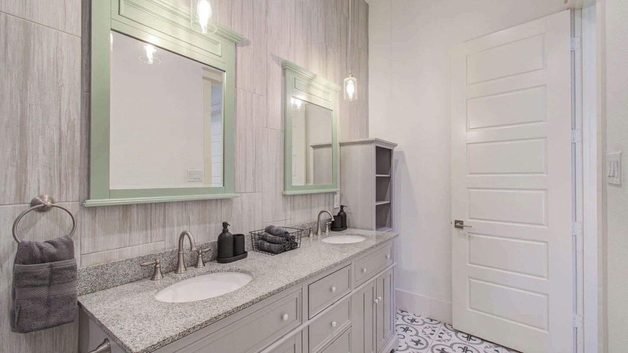 Photo of Bathroom in Northside