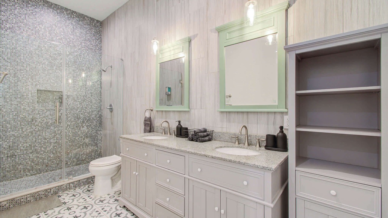 Photo of Bathroom in Northside