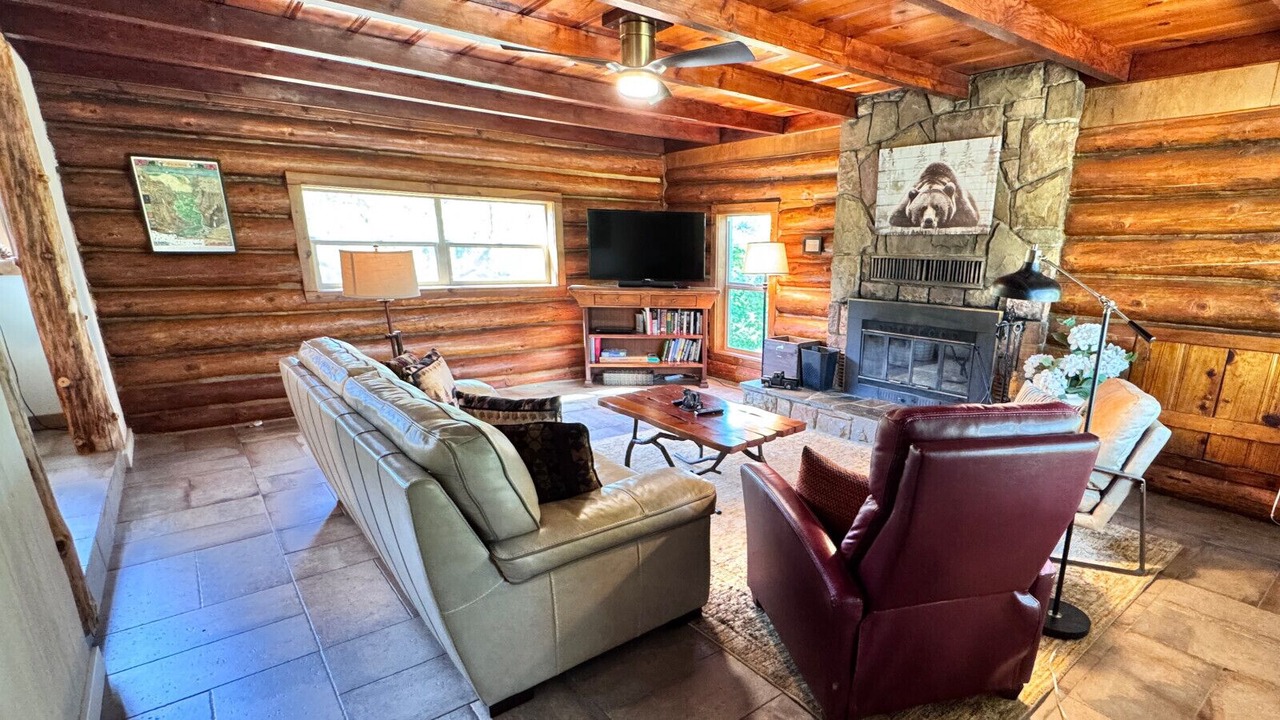 Photo of Livingroom in Mariposa