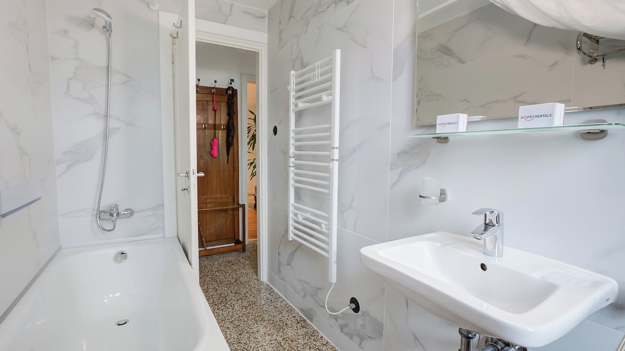 Photo of Bathroom in Camedo